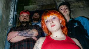 VIOLENT SADIE MODE - Fierce, Fearless, Feminist ! (France - HardCore/Punk - Interview with Sadie & Hugo).