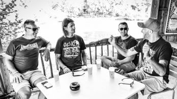 PAVASSE - Loud, United, Urgent ! (France - Street-Punk/Punk-Rock - Interview with Dom, Alex, Aurex & Bill's).
