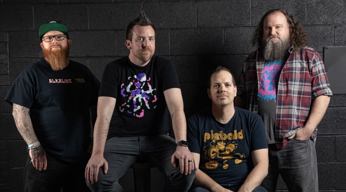 AMERICAN TELEVISION - Unite Now ! (Usa - Punk-Rock/Pop-Punk - Interview with Steve).