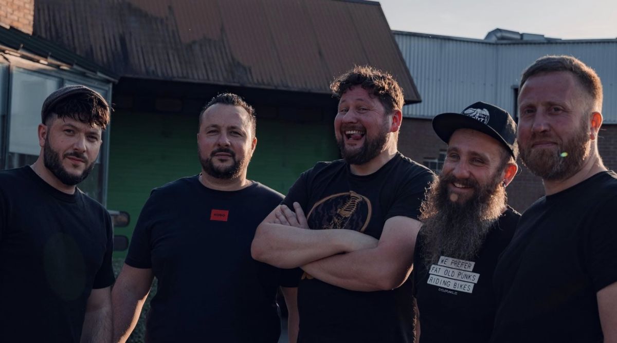 NOTHING FOR FREE - Got To Pay The Price ! (France - Melodic Punk-Rock - Interview with Lut).