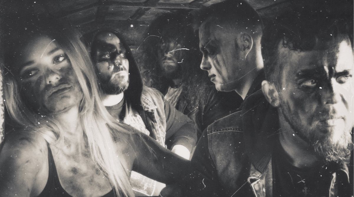 GALIBOT - Black Earth, Brave Hearts ! (France - Black Metal/Post Black - Interview with Agathe).