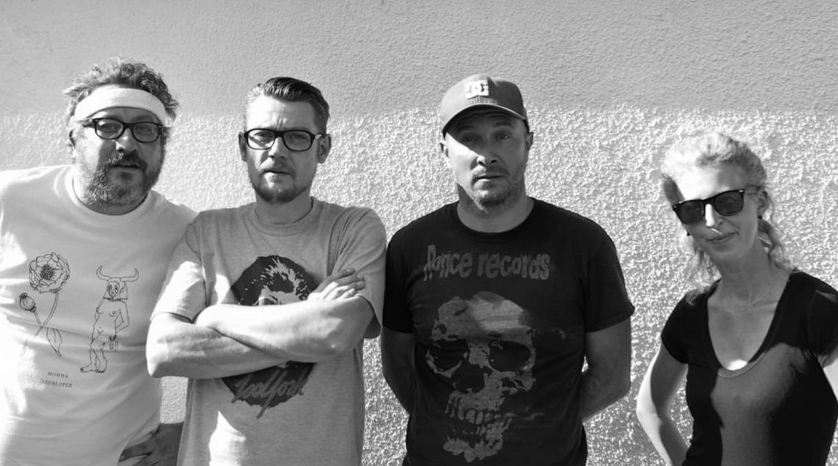 TOYADE - Freedom, Friendship, Fun ! (France - Punk-Rock - Interview with .. the whole band !).