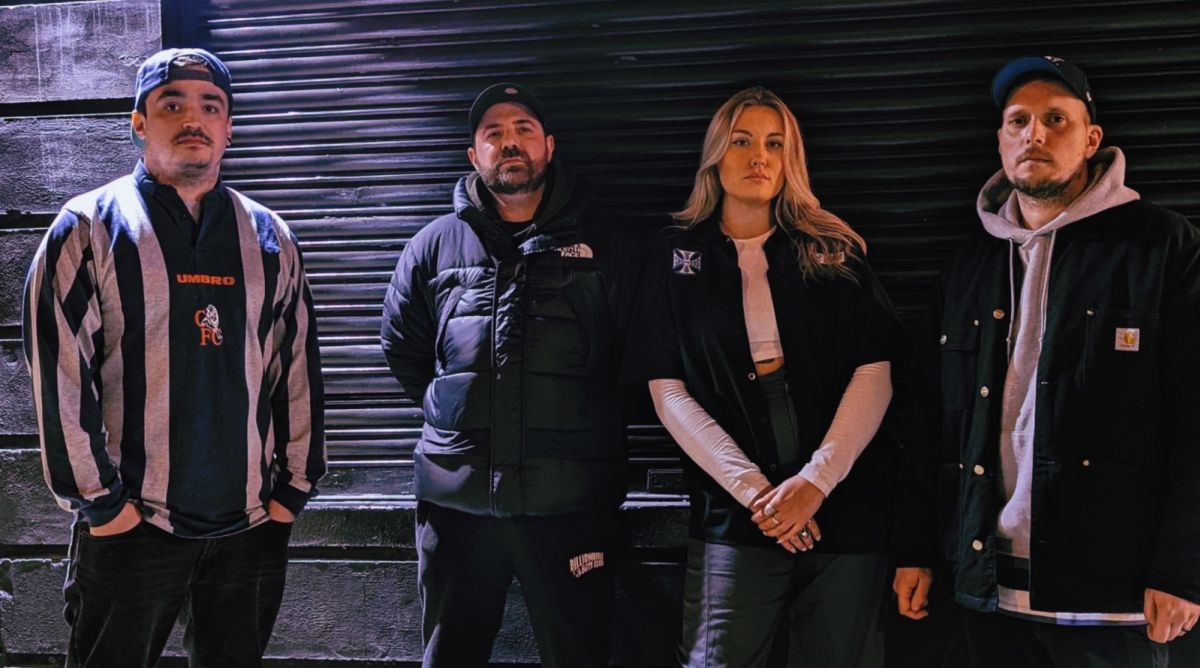 FALSE REALITY - Trust Nothing (England - Hard-Core - Interview with Rachel)