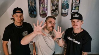 Swiss melodic/skate-punk band MUST BE WRONG release a boosted cover of U2's classic “Sunday Bloody Sunday” !